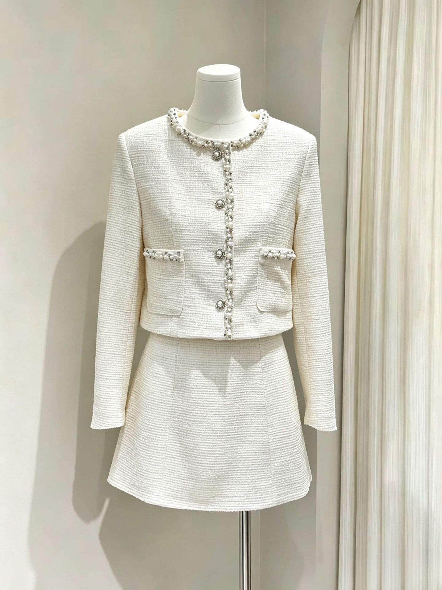 Женский модный комплект из дву – обзор и цена Jackets